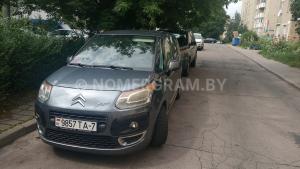 Автомобиль с номером 9857ТА7, г. Минск