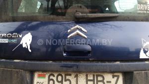 Автомобиль с номером NNР177, г. Минск