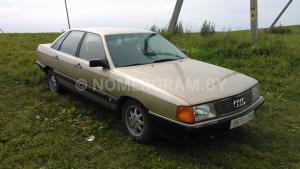 Автомобиль с номером 9978РА, МО / Погранвойска