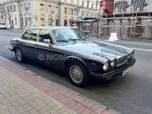 Автомобиль с номером 9842РР7, г. Минск