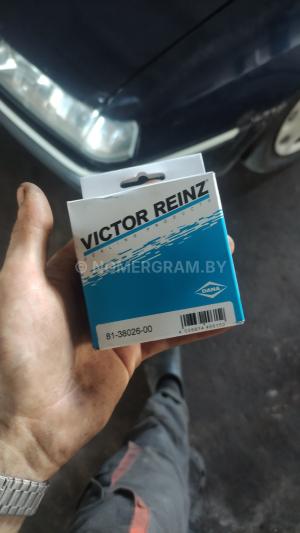 Автомобиль с номером V1С70R, МО / Погранвойска
