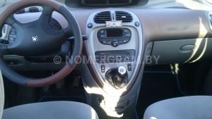 Автомобиль с номером DJР980, МО / Погранвойска
