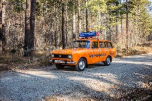 Автомобиль с номером Y762ВЕ138, г. Минск
