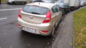 Автомобиль с номером 9825СЕ7, г. Минск