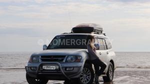 Автомобиль с номером 9999Р990, МО / Погранвойска