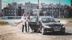 Автомобиль с номером YСТWНВ8, г. Минск