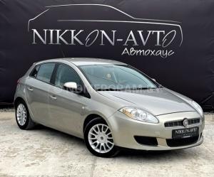 Автомобиль с номером NІККN1V, МО / Погранвойска