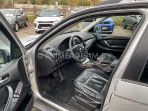Автомобиль с номером LVDD0Т, МО / Погранвойска