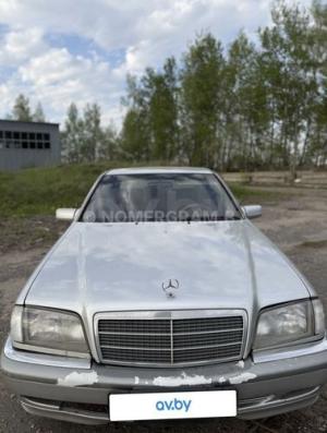 Автомобиль с номером QV6V, МО / Погранвойска