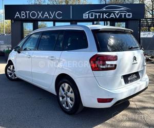 Автомобиль с номером Q0D1АМ0, МО / Погранвойска