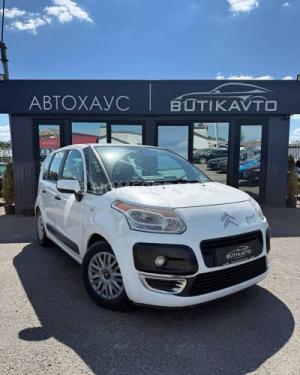 Автомобиль с номером DWN340, МО / Погранвойска