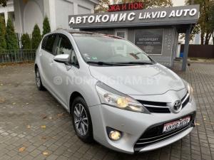 Автомобиль с номером L1КVІD000, МО / Погранвойска