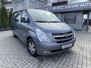 Автомобиль с номером LV1ААТU, МО / Погранвойска