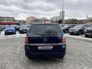 Автомобиль с номером UММ74ТD, МО / Погранвойска
