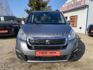 Автомобиль с номером VМ1110, МО / Погранвойска