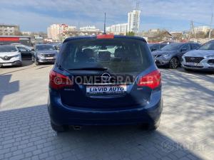 Автомобиль с номером LWКVDААUТ, МО / Погранвойска