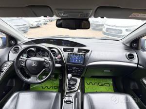 Автомобиль с номером U01000, МО / Погранвойска