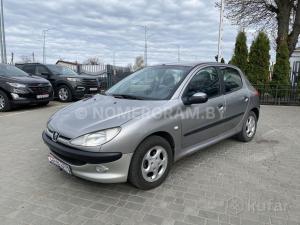 Автомобиль с номером LЕVDD418, г. Минск