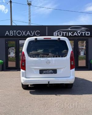 Автомобиль с номером G0Т1КАV, МО / Погранвойска