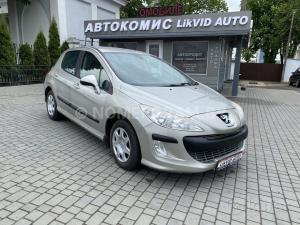 Автомобиль с номером LКV10UU, МО / Погранвойска