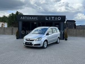 Автомобиль с номером LІТ10, МО / Погранвойска