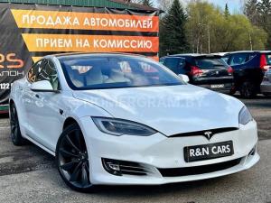 Автомобиль с номером R8NСАRS, МО / Погранвойска