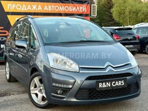 Автомобиль с номером RАNСАК, МО / Погранвойска