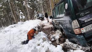 Автомобиль с номером LАNDСRU, МО / Погранвойска