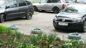 Автомобиль с номером Y555YВ99, МО / Погранвойска
