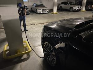 Автомобиль с номером 9744СЕ7, г. Минск