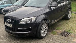 Автомобиль с номером WR330ЕХ, МО / Погранвойска