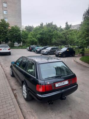 Автомобиль с номером LRТ5459, МО / Погранвойска