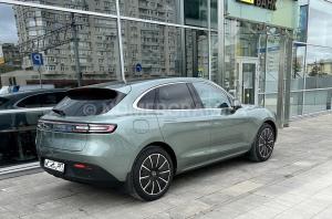 Автомобиль с номером WLЕН077, г. Минск