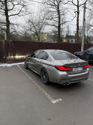 Автомобиль с номером Y065СТ797, г. Минск