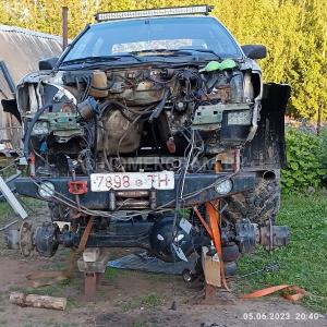 Автомобиль с номером JОS6108, г. Минск