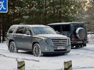 Автомобиль с номером Y713ВН98, г. Минск